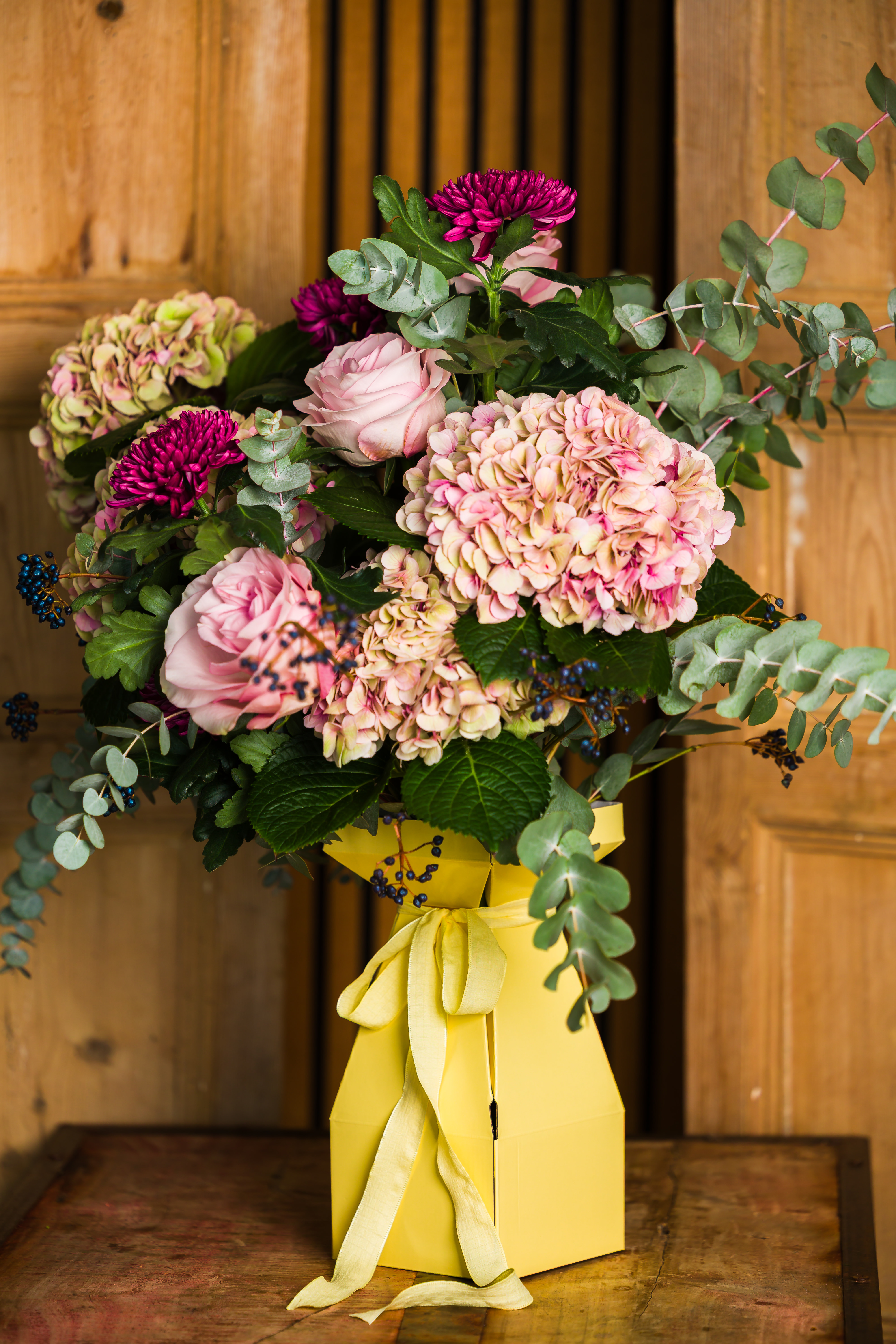 Tall Square Pastel Yellow & Yellow Ruffled Ribbon