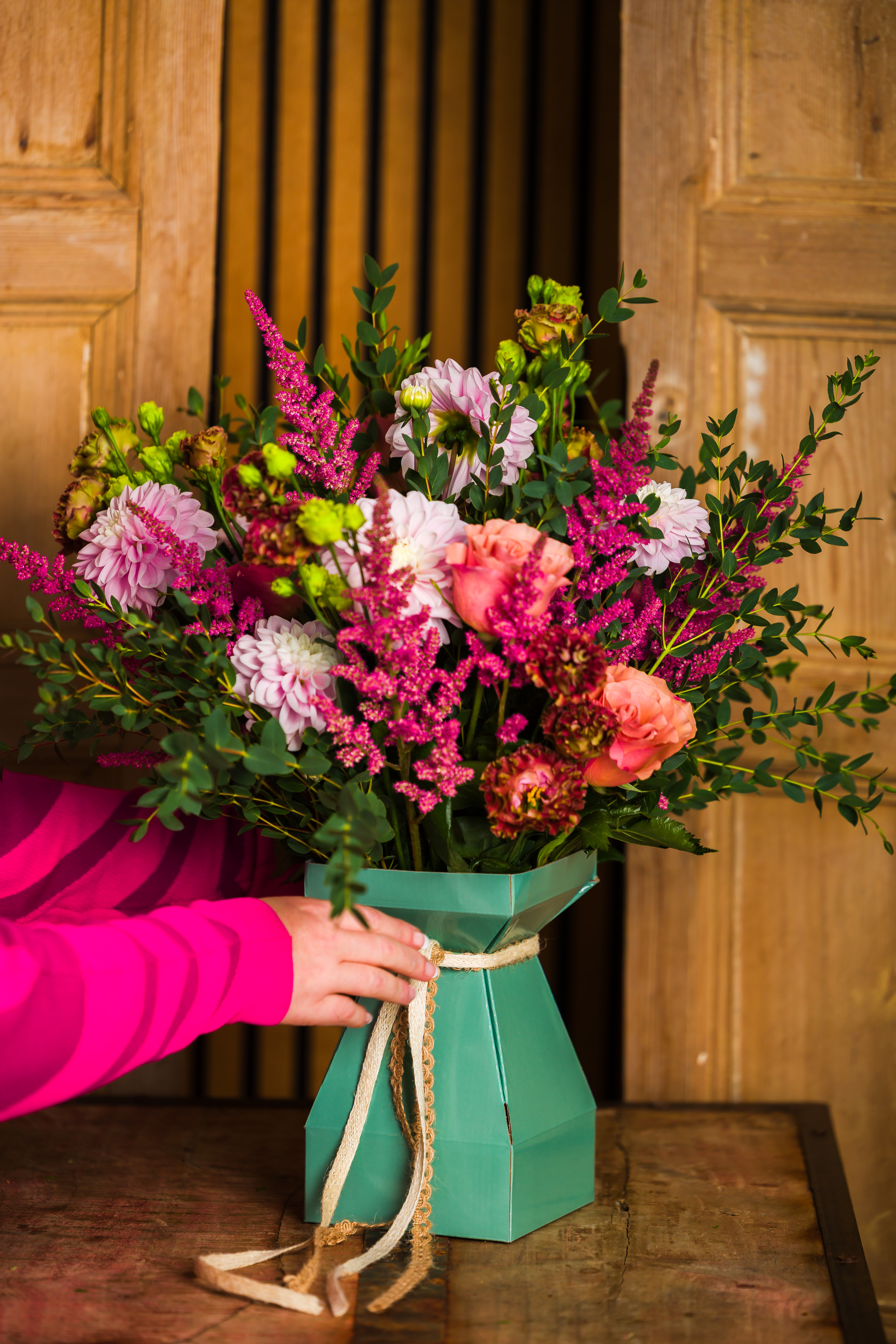 Mini Square Sage Green & Trirling Twine and Cream Burlap